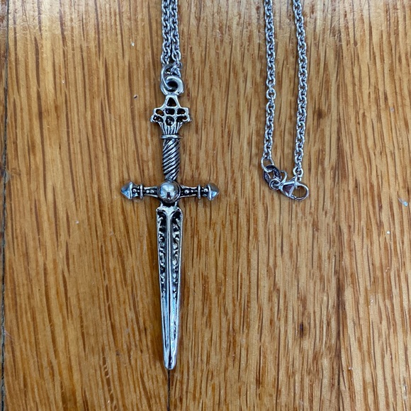 sword necklace! - Picture 4 of 5